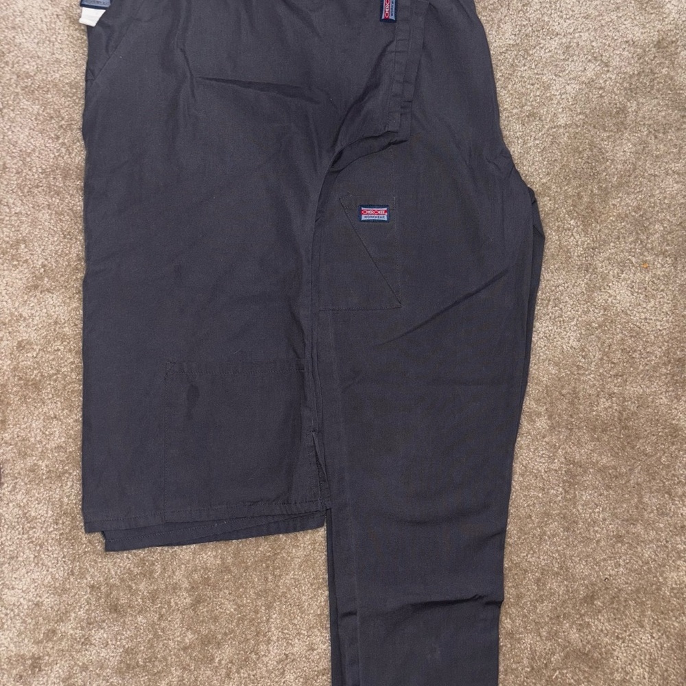 Women’s nursing scrub set